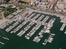 El Club Nàutic Vilanova renueva la concesión de la dársena deportiva del puerto por un plazo de 25 años